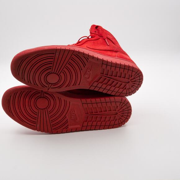 Jordan 1 Red Suede Size 13 VNDS main image 4